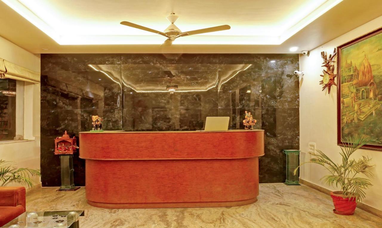 Treebo Trend Gupta Inn Varanasi Esterno foto