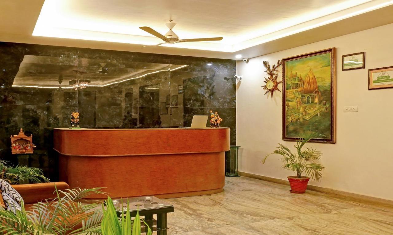 Treebo Trend Gupta Inn Varanasi Esterno foto