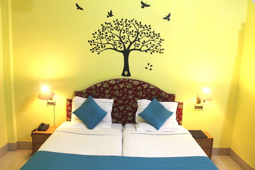 Treebo Trend Gupta Inn Varanasi Esterno foto